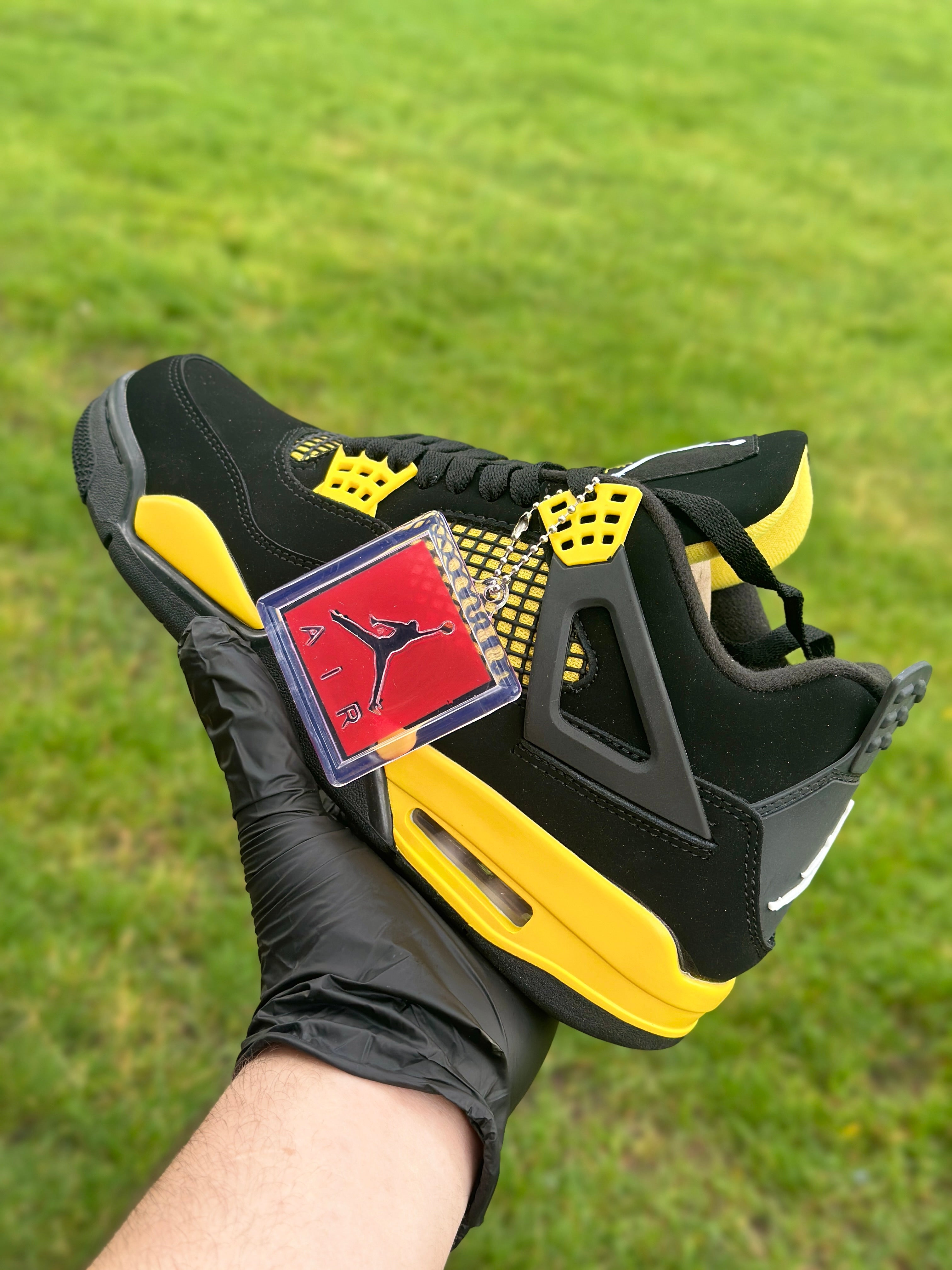 Jordan retro 4