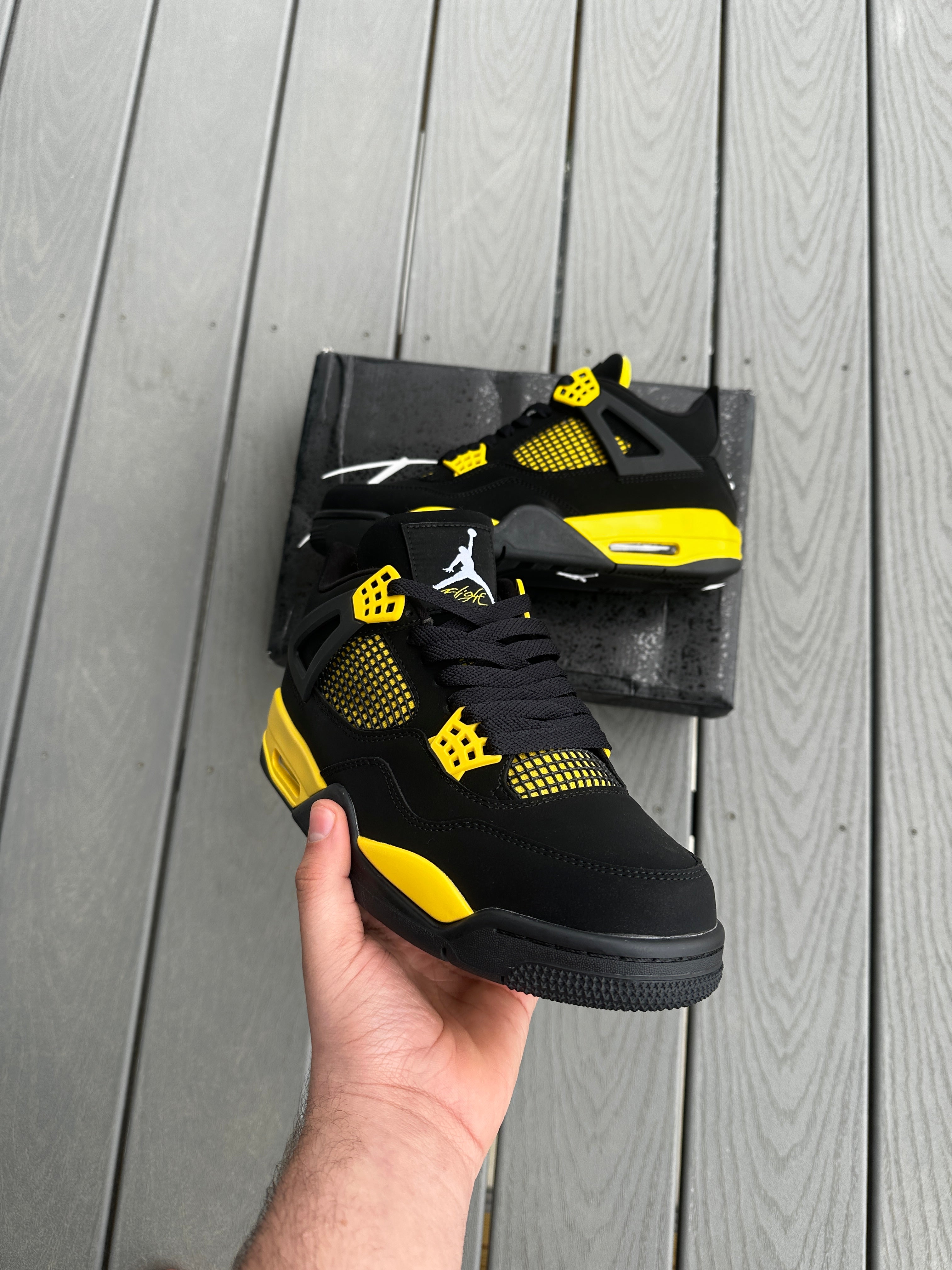 Jordan retro 4