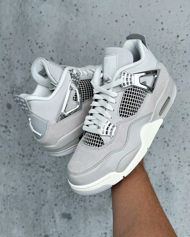 Air jordan retro 4 frozen