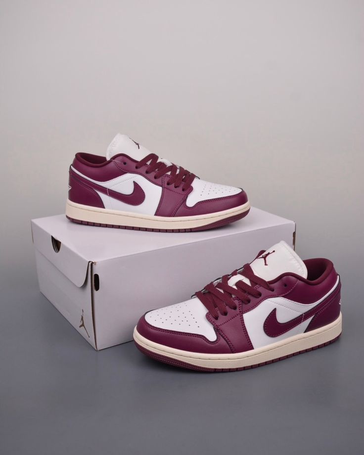 AIR JORDAN 1 LOW