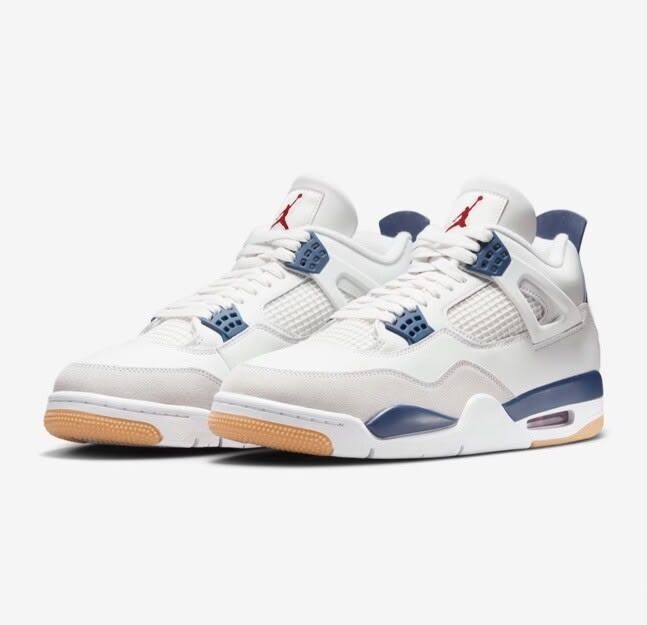 AIR JORDAN 4 RETRO
